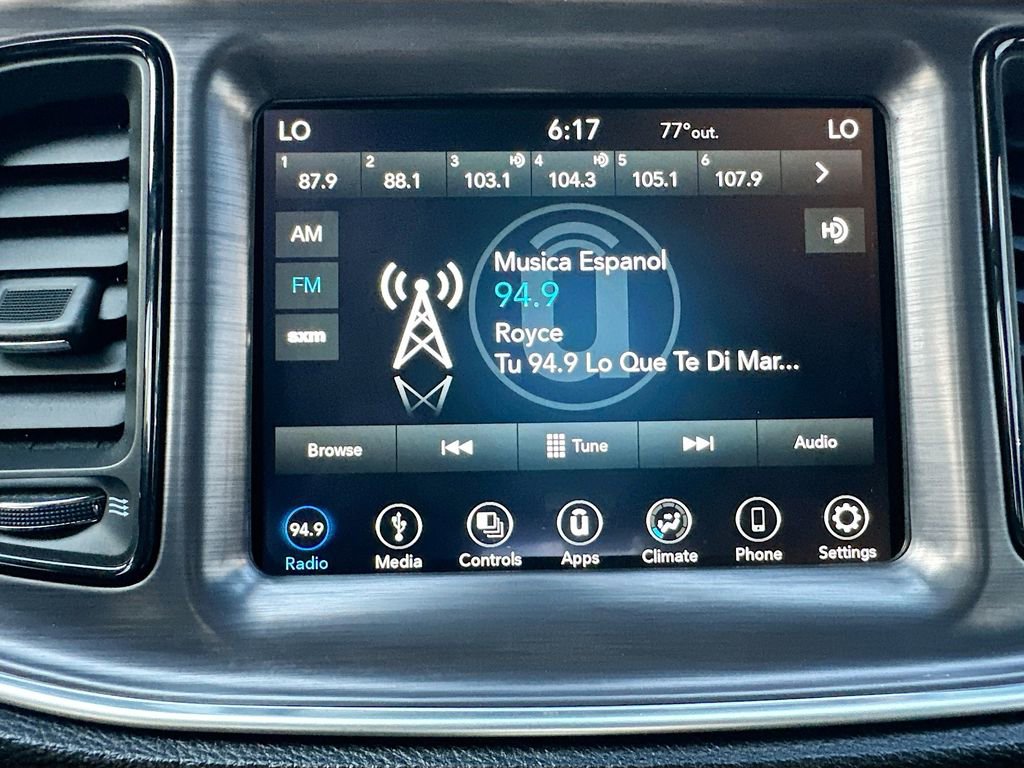 Used 2015 Dodge Challenger R/T w/ Quick Order Package 22B R/T image 17