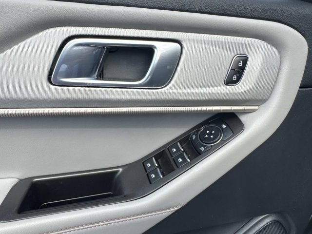 New 2026 Ford Explorer Active w/ Active Comfort Package RWD image 20