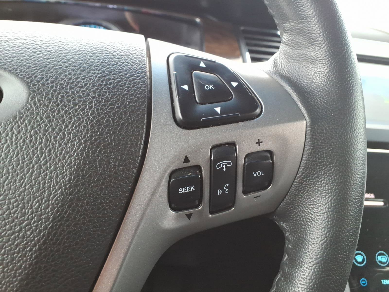 Used 2019 Ford Taurus Limited image 11