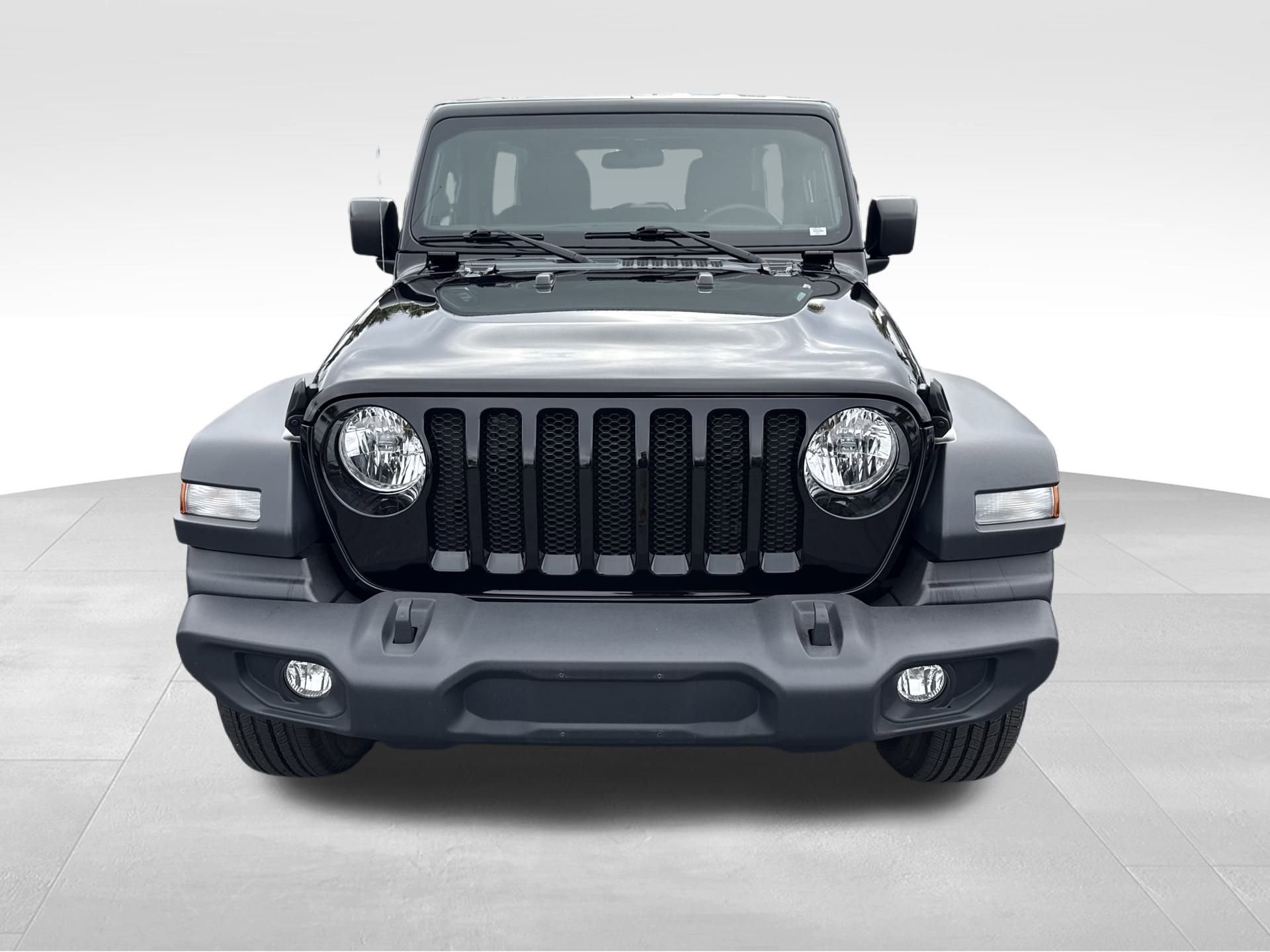 Used 2023 Jeep Wrangler Sport image 11