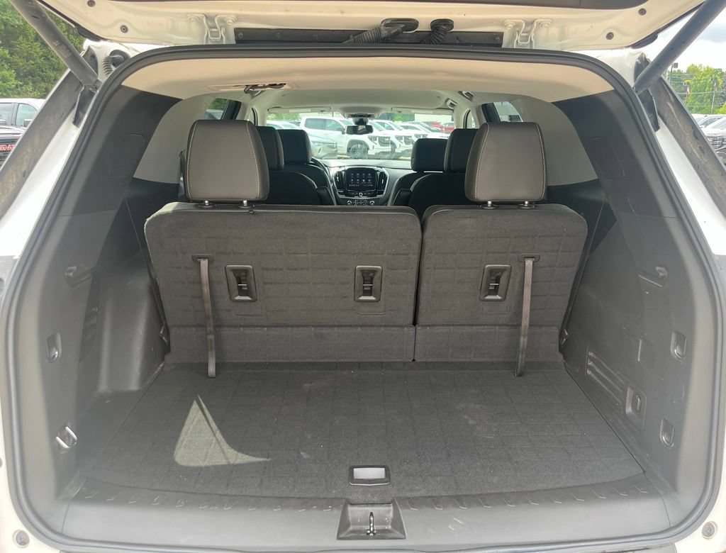 Used 2021 Chevrolet Traverse RS FWD image 12