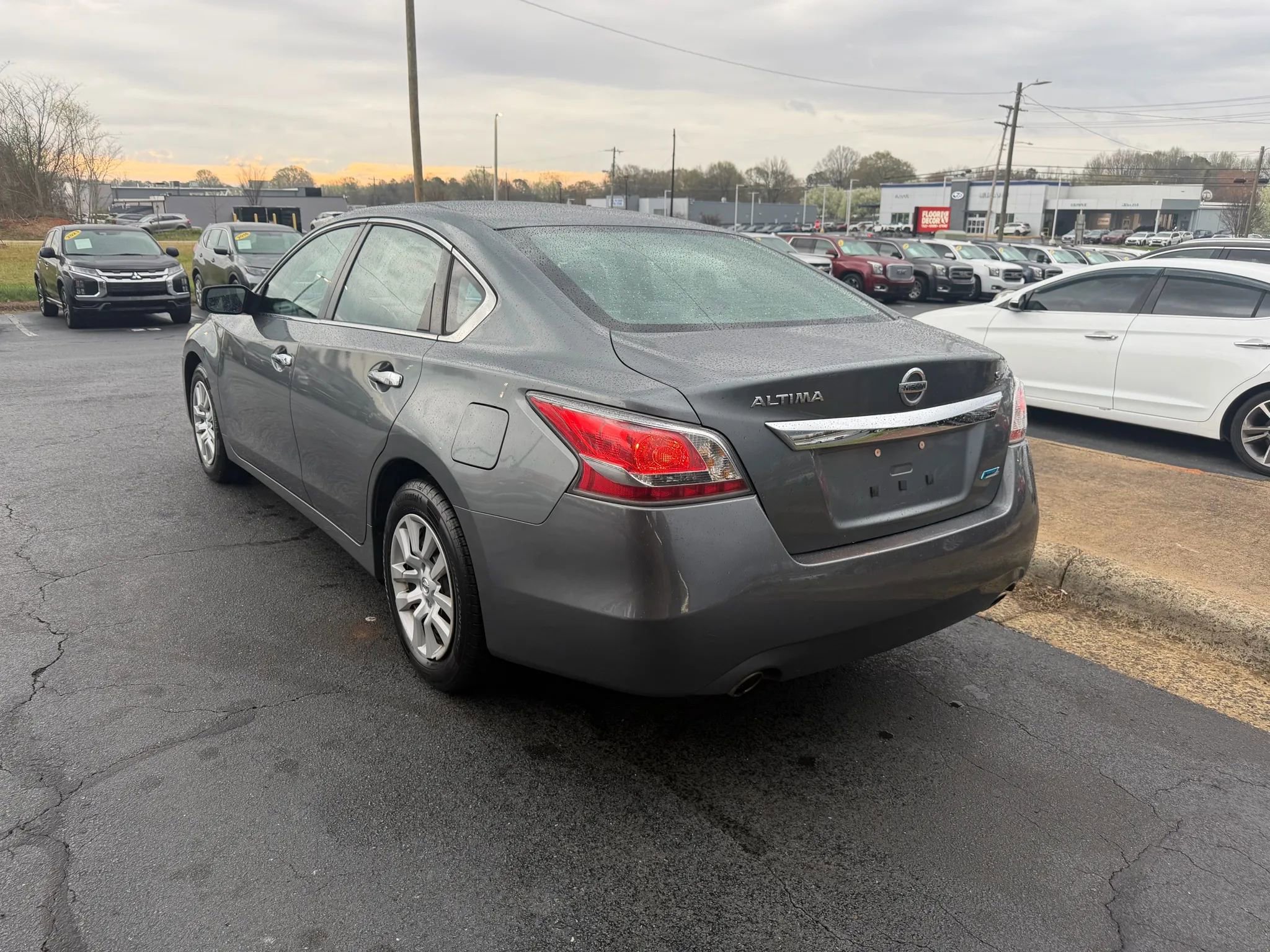 Used 2014 Nissan Altima 2.5 S FWD image 5