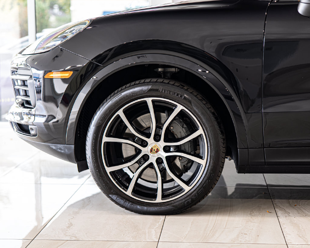 Used 2022 Porsche Cayenne S AWD/4WD image 8