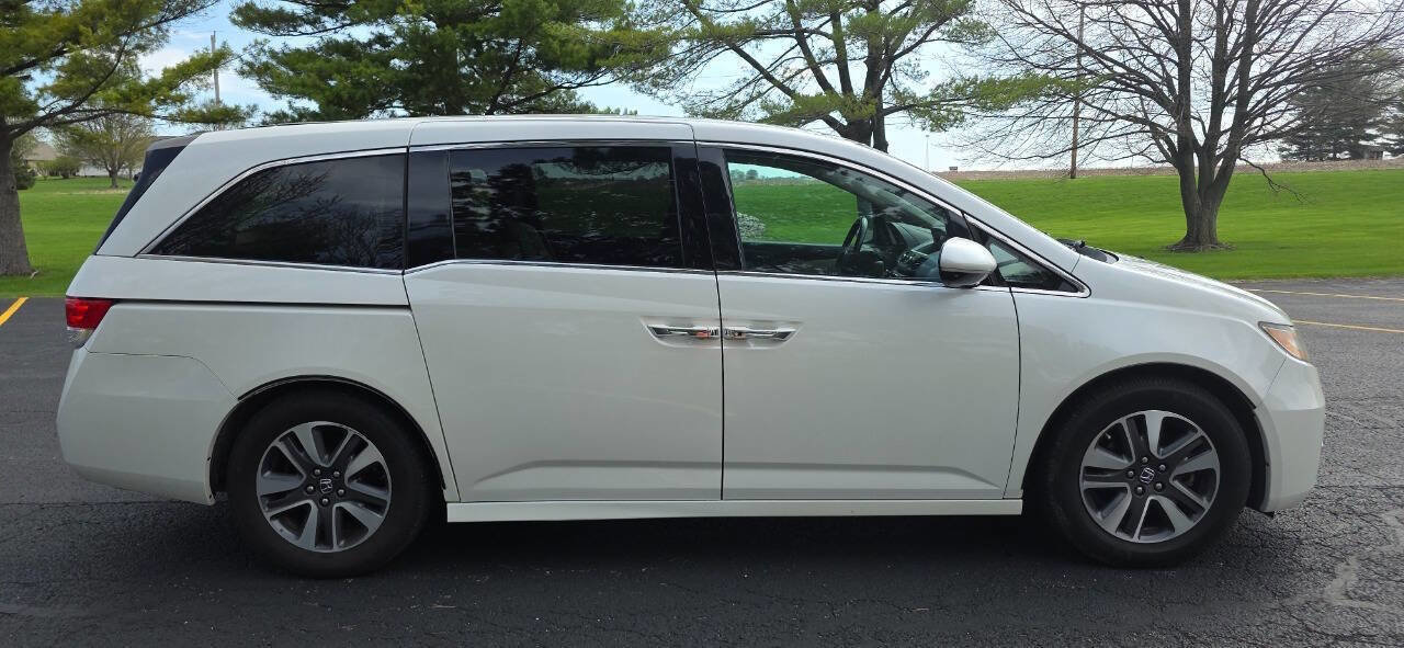 Used 2014 Honda Odyssey Touring Elite image 2