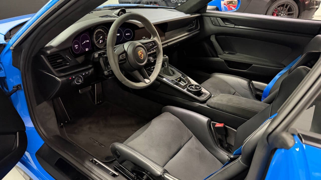 Used 2022 Porsche 911 GT3 RWD image 39