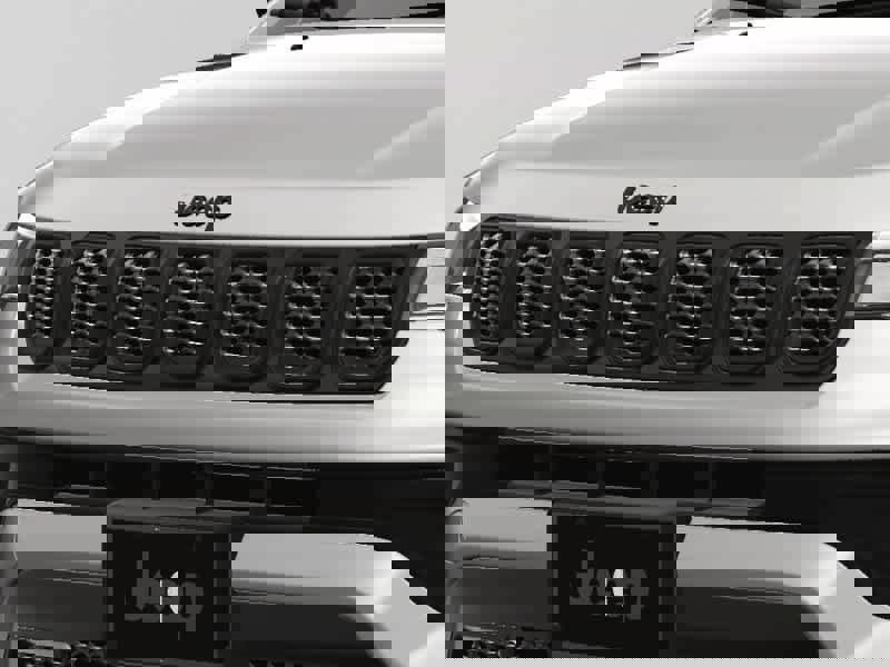 Used 2025 Jeep Compass Latitude w/ Sun & Sound Group image 14