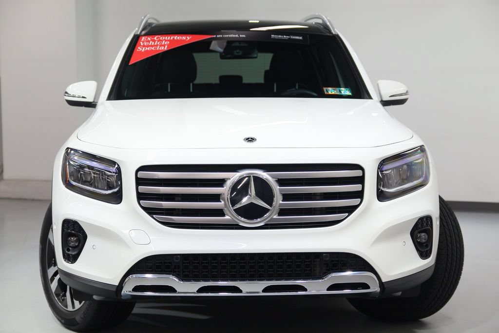 Used 2025 Mercedes-Benz GLB 250 4MATIC image 10