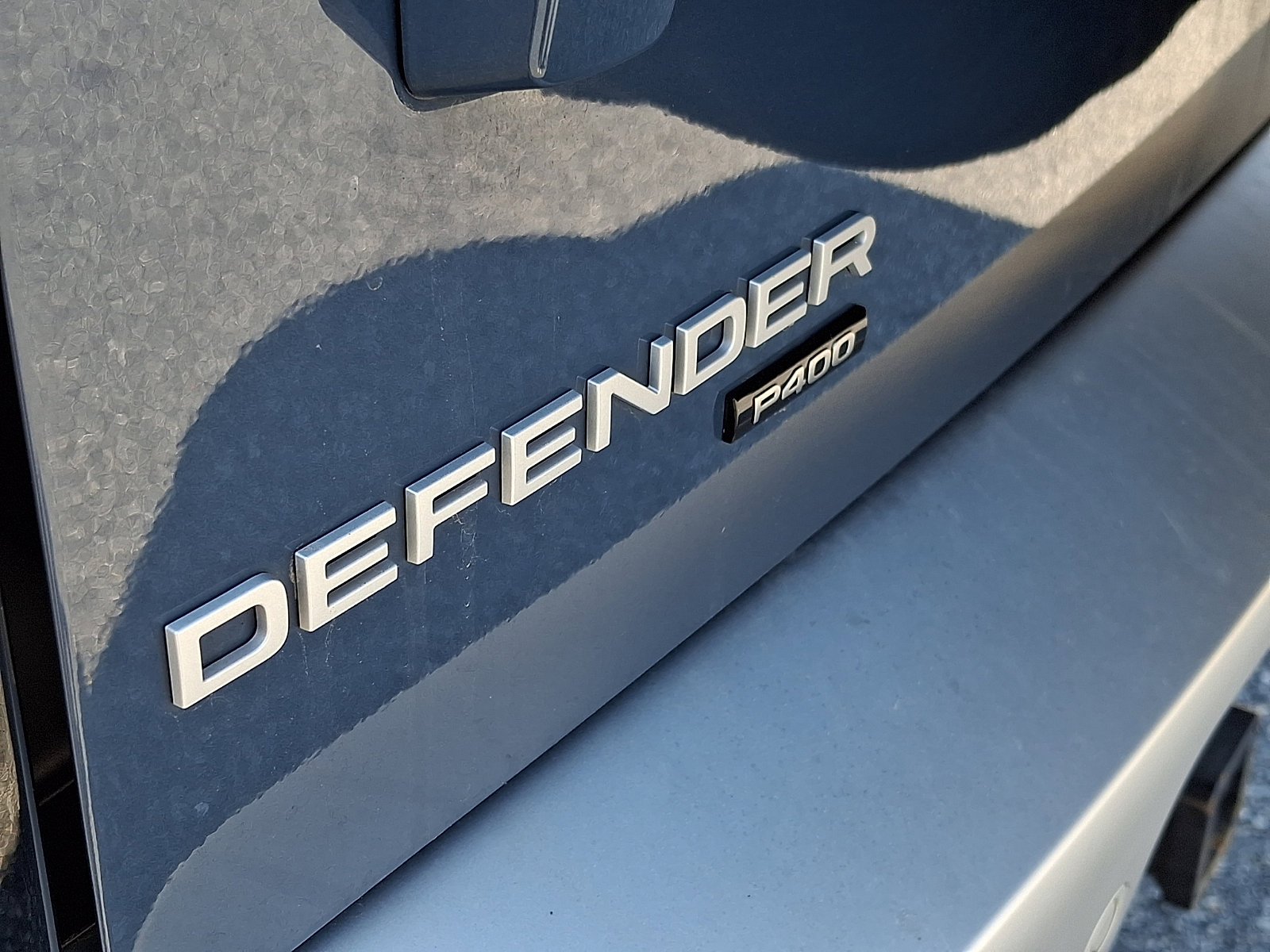 Used 2023 Land Rover Defender 110 SE image 29