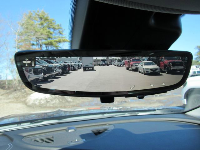 Used 2022 Buick Envision Avenir w/ Technology Package II image 25