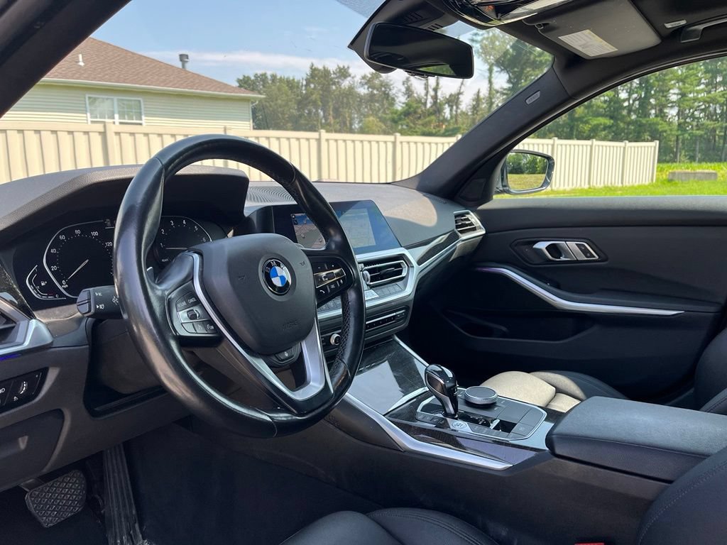 Used 2021 BMW 330i xDrive Sedan w/ Convenience Package AWD/4WD image 18