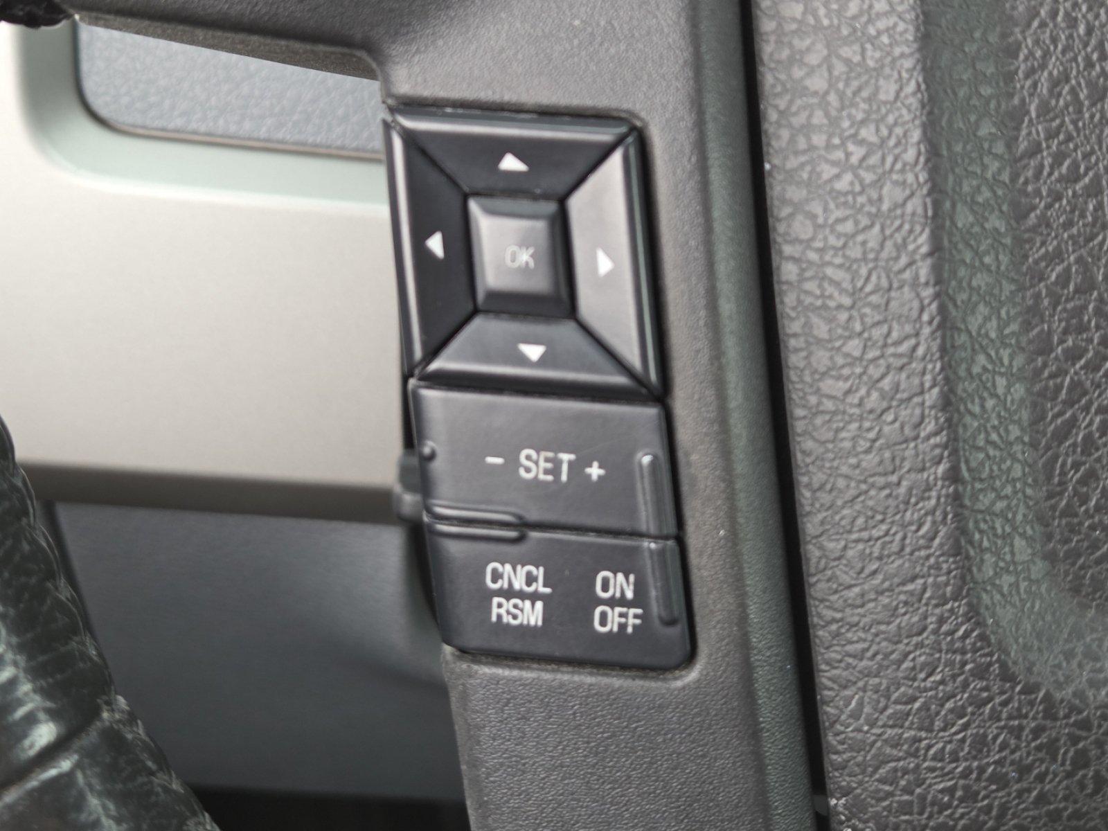 Used 2013 Ford F150 Lariat w/ Lariat Chrome Pkg AWD/4WD image 7