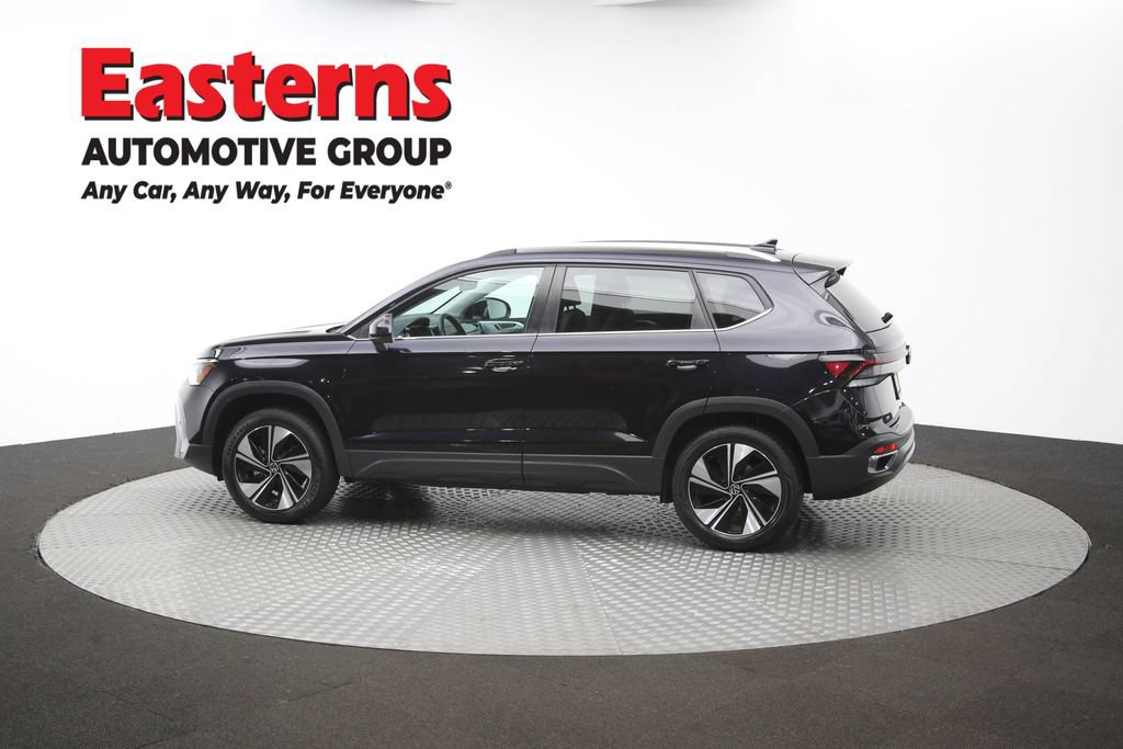 Used 2025 Volkswagen Taos SE AWD/4WD image 61