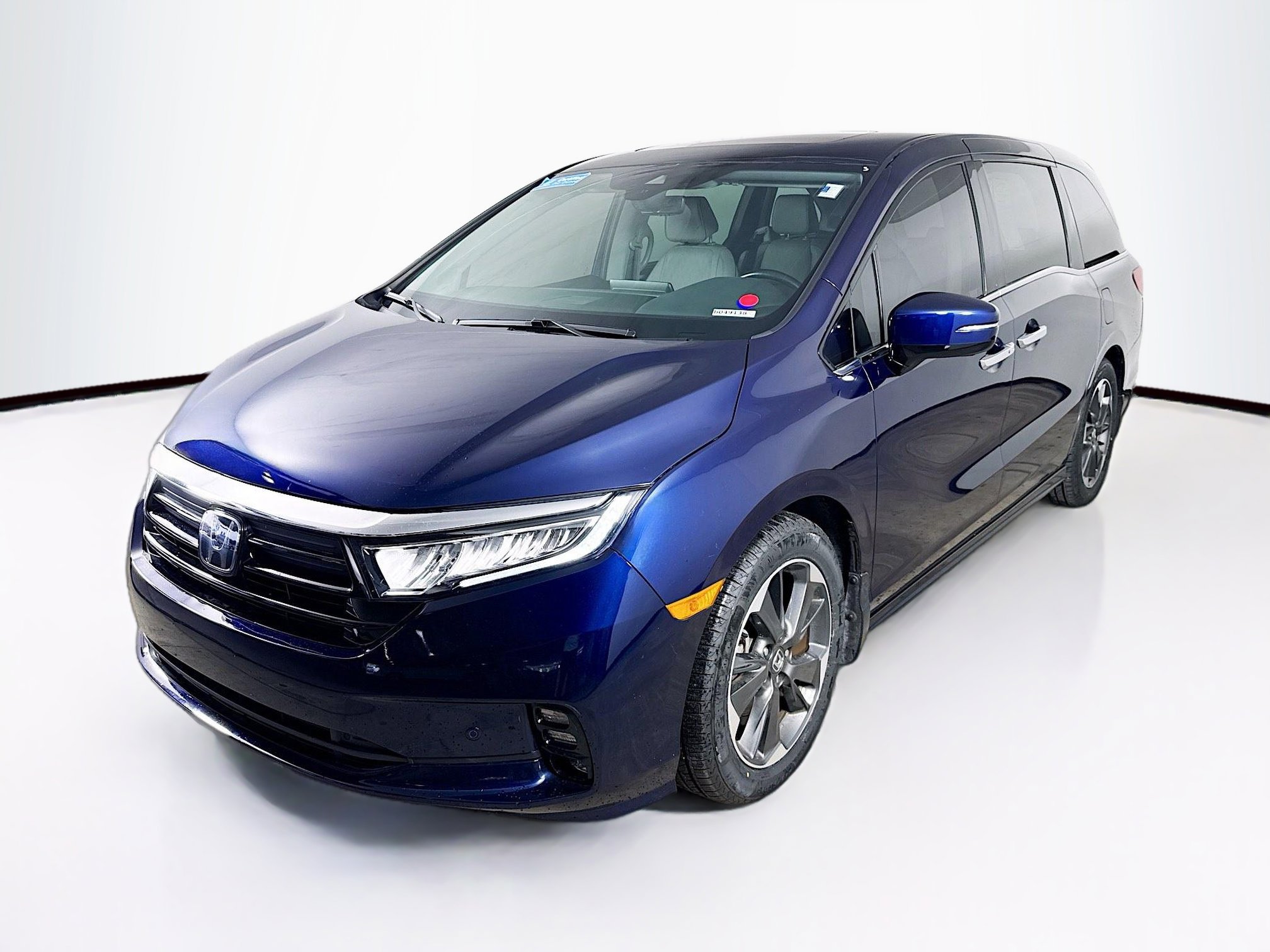 Used 2023 Honda Odyssey Elite image 4