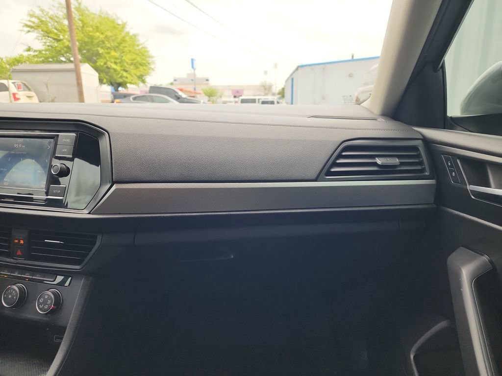 Used 2019 Volkswagen Jetta S w/ Driver Assistance Package image 32