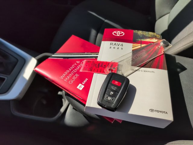 Certified 2025 Toyota RAV4 XLE FWD image 3