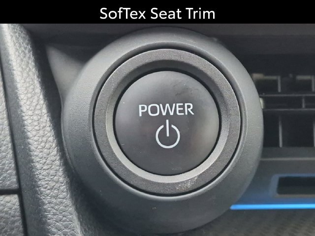 Certified 2025 Toyota Prius XLE FWD image 19