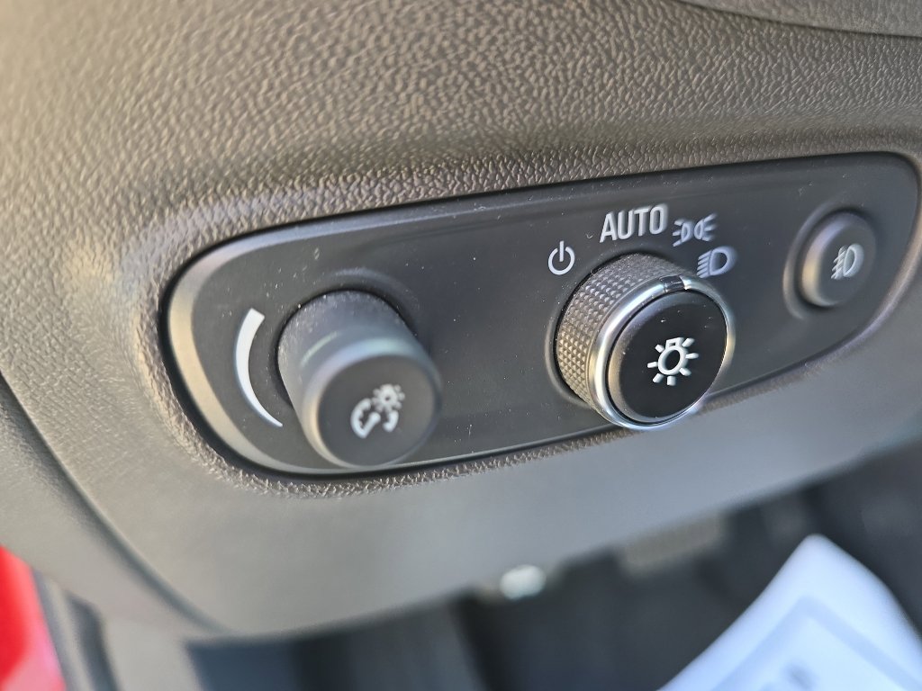 Used 2024 Chevrolet Equinox Premier FWD image 20