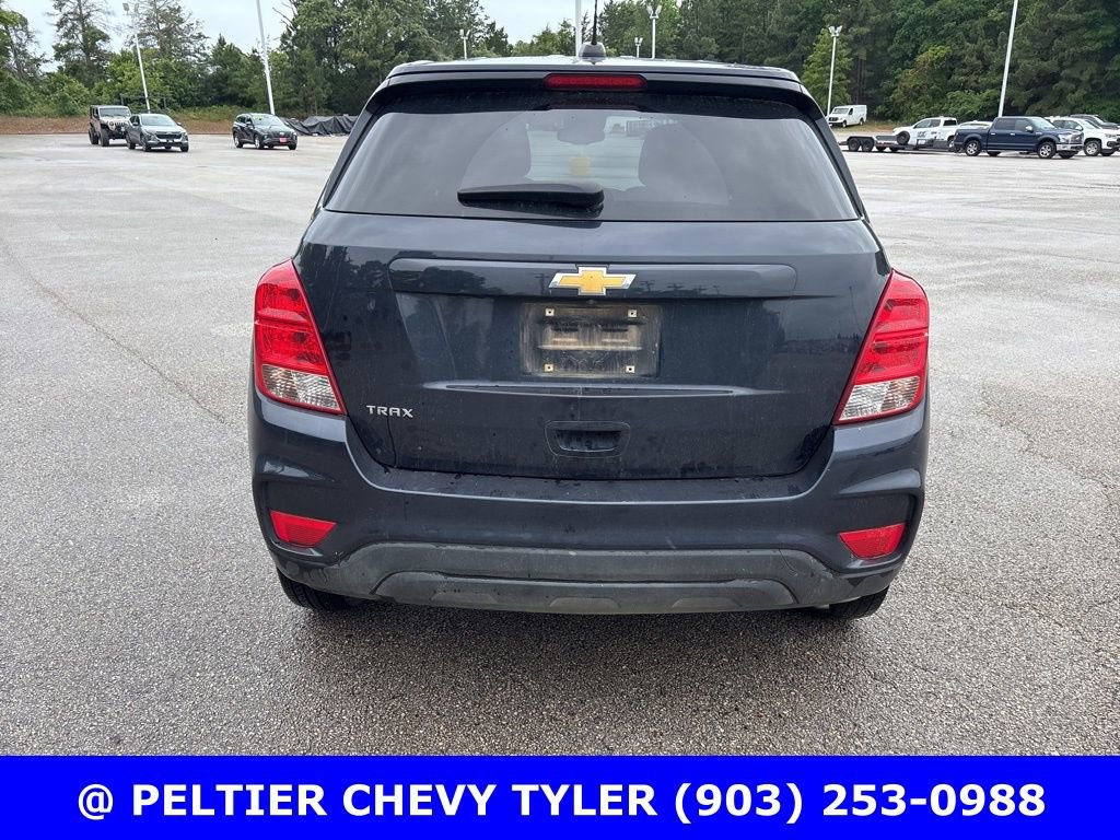 Used 2021 Chevrolet Trax LS w/ Tint and Cruise Package FWD image 6