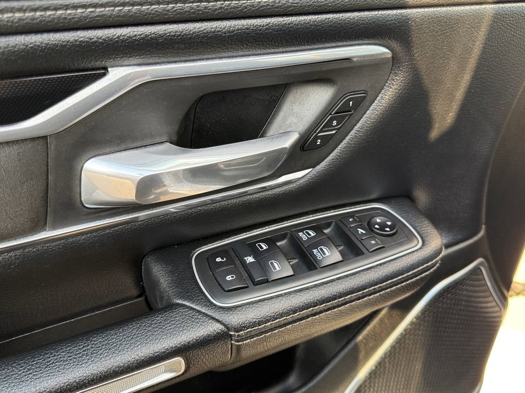 Used 2020 RAM 1500 Laramie w/ Sport Appearance Package AWD/4WD image 11