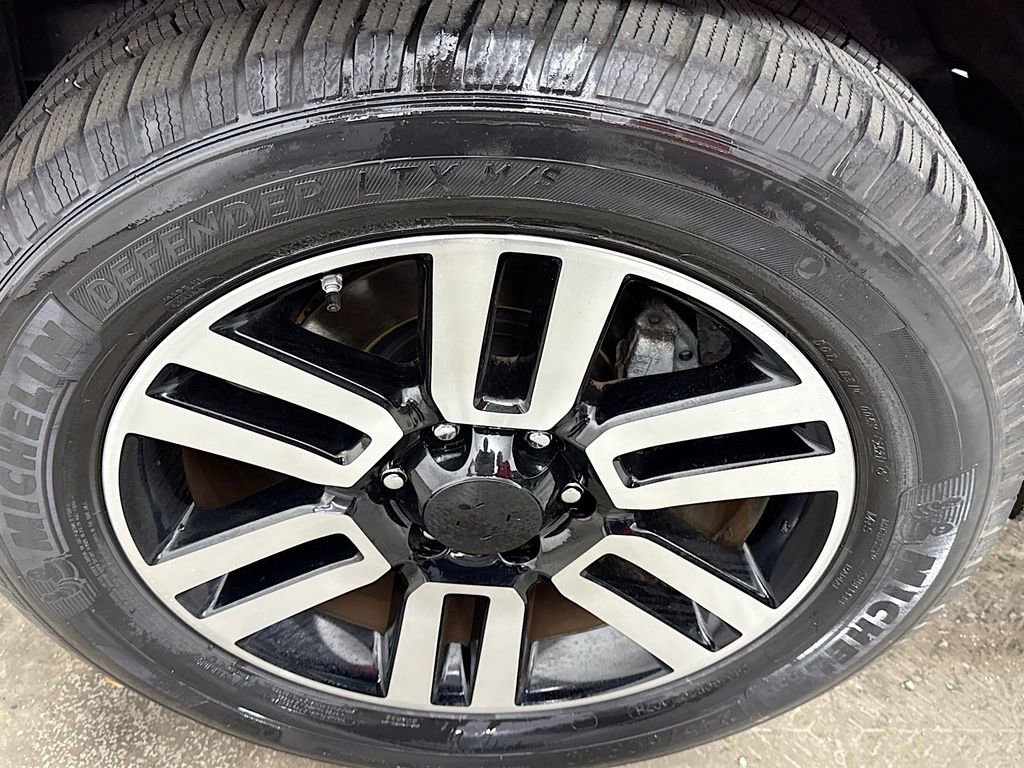 Used 2018 Toyota 4Runner Limited image 32
