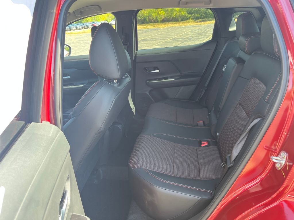 New 2026 Nissan Kicks SR w/ Cold Weather Package image 14