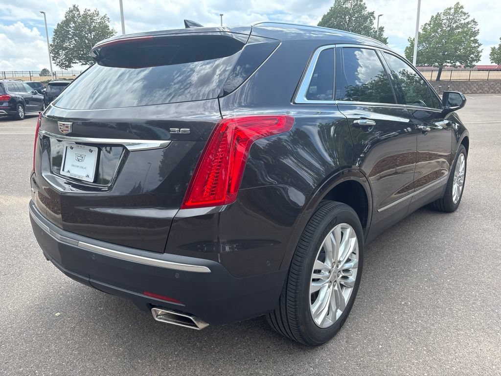 Used 2019 Cadillac XT5 Premium Luxury w/ Driver Assist Package AWD/4WD image 5