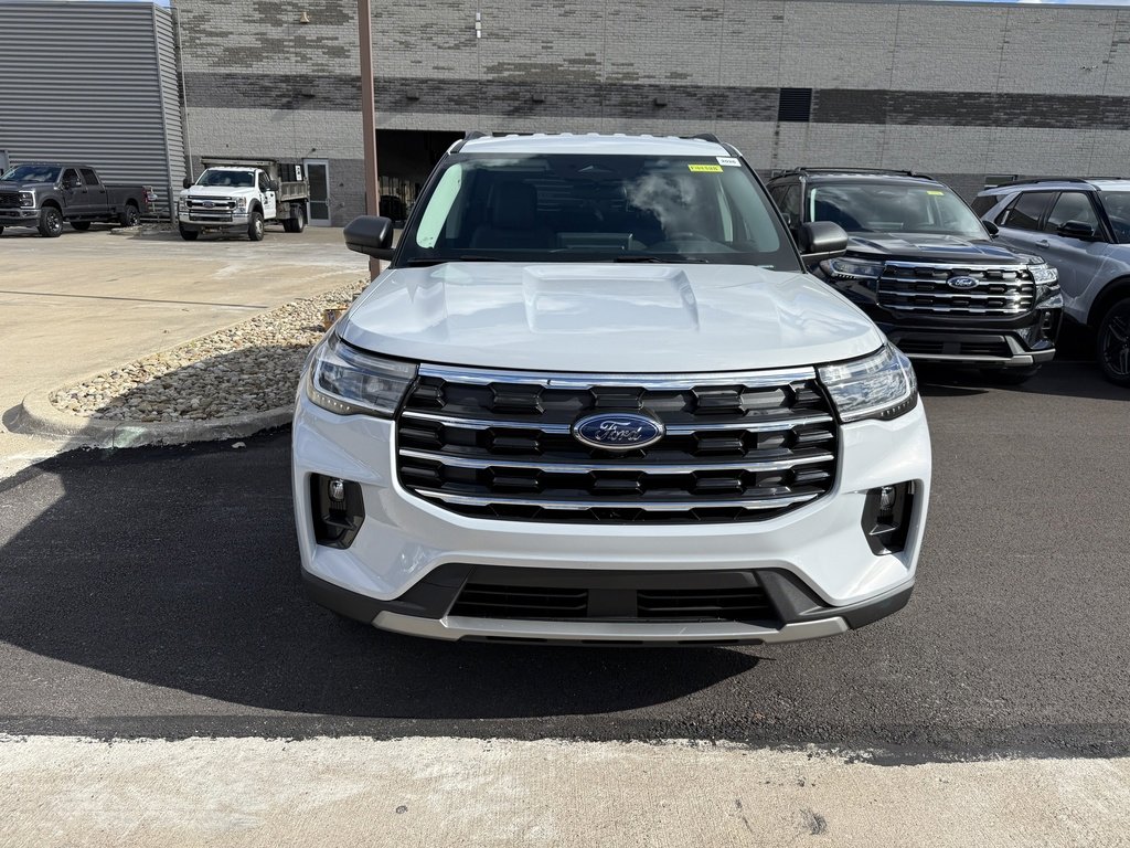 New 2026 Ford Explorer Active image 2