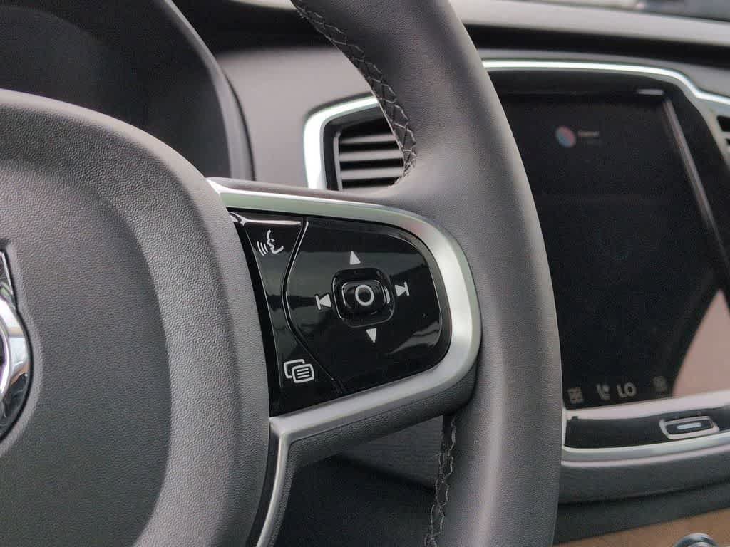 Used 2024 Volvo XC90 B5 Plus AWD/4WD image 26