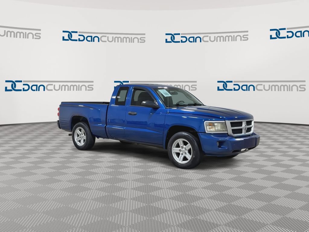 Used 2011 Dodge Dakota Big Horn RWD image 2