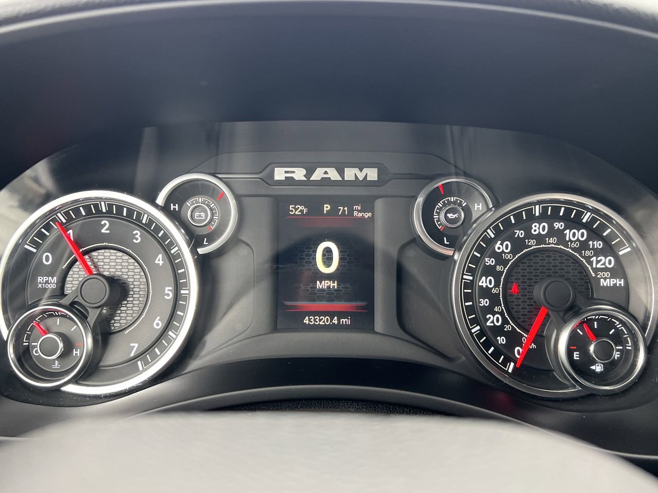 Used 2024 RAM 2500 Big Horn image 13