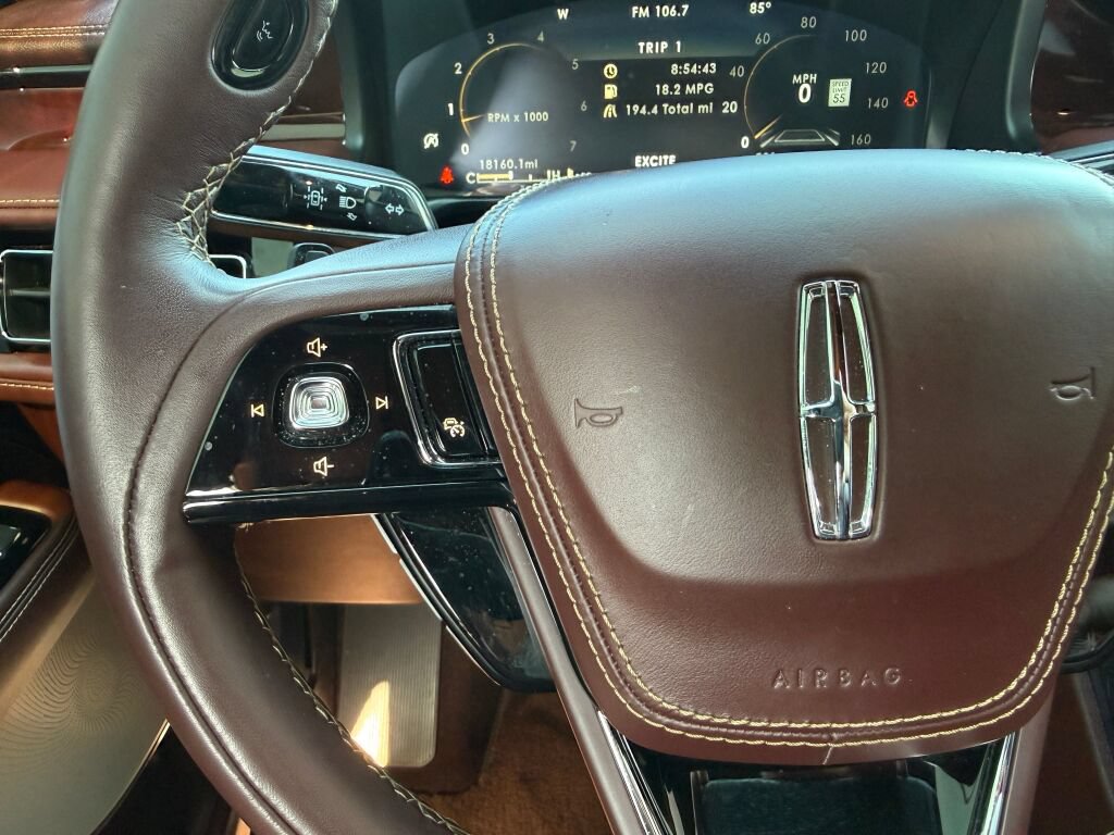 Used 2024 Lincoln Aviator Black Label w/ Dynamic Handling Package AWD/4WD image 18