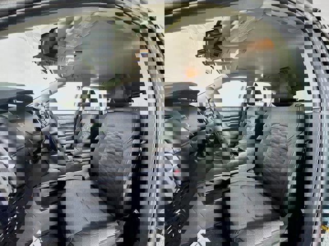 Certified 2025 Nissan Pathfinder SV image 19