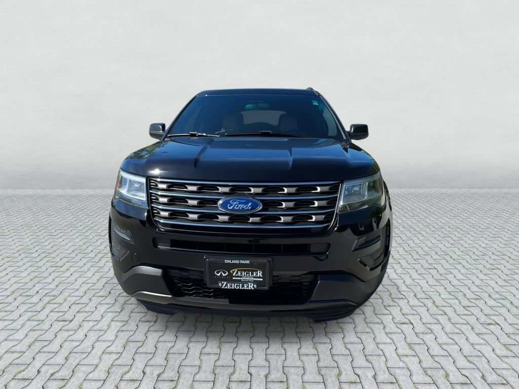 Used 2016 Ford Explorer 4WD image 3
