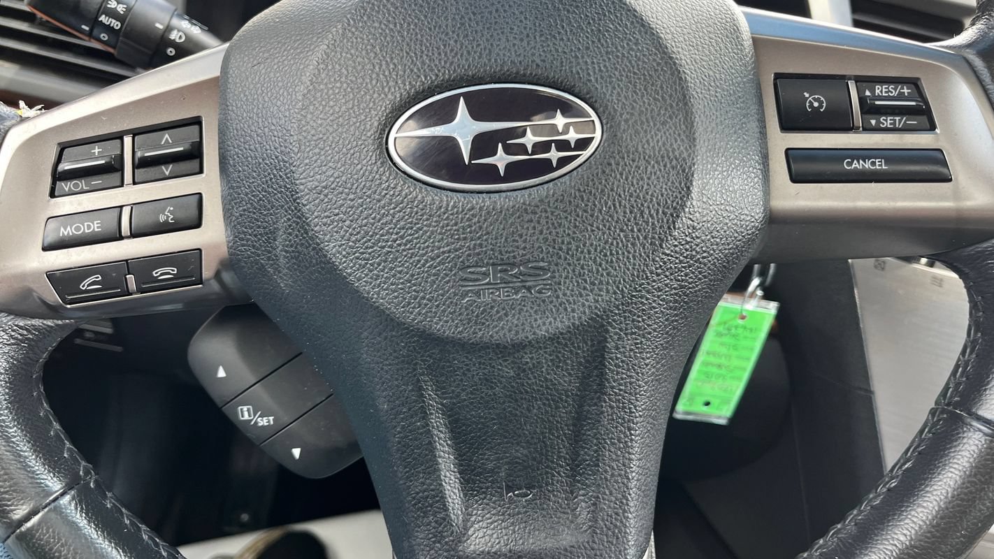 Used 2013 Subaru Outback 2.5i Limited w/ Moonroof Pkg AWD/4WD image 15