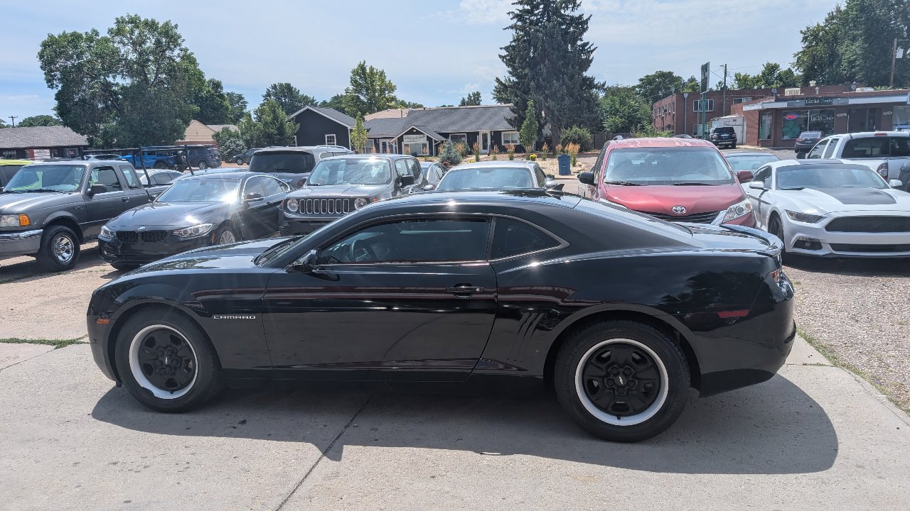 Used 2013 Chevrolet Camaro LS image 9