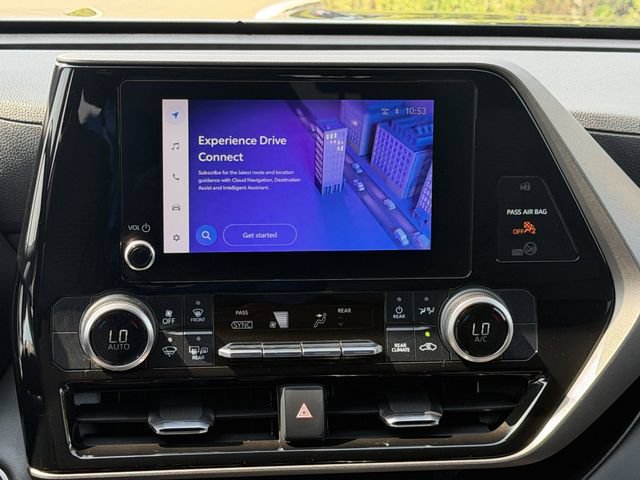 Certified 2024 Toyota Highlander LE FWD image 14