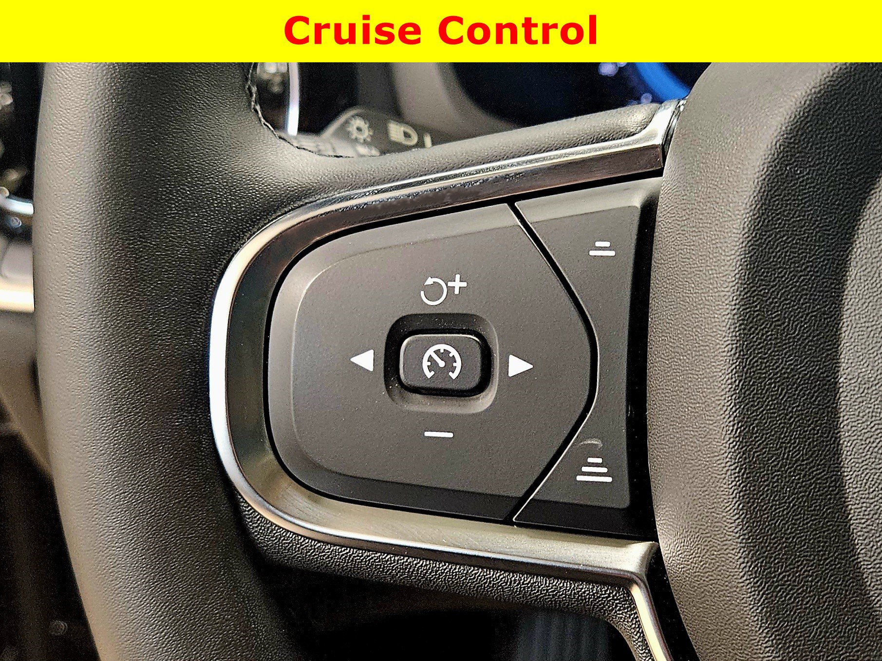 Used 2024 Volvo S60 T8 Core w/ Climate Package image 33