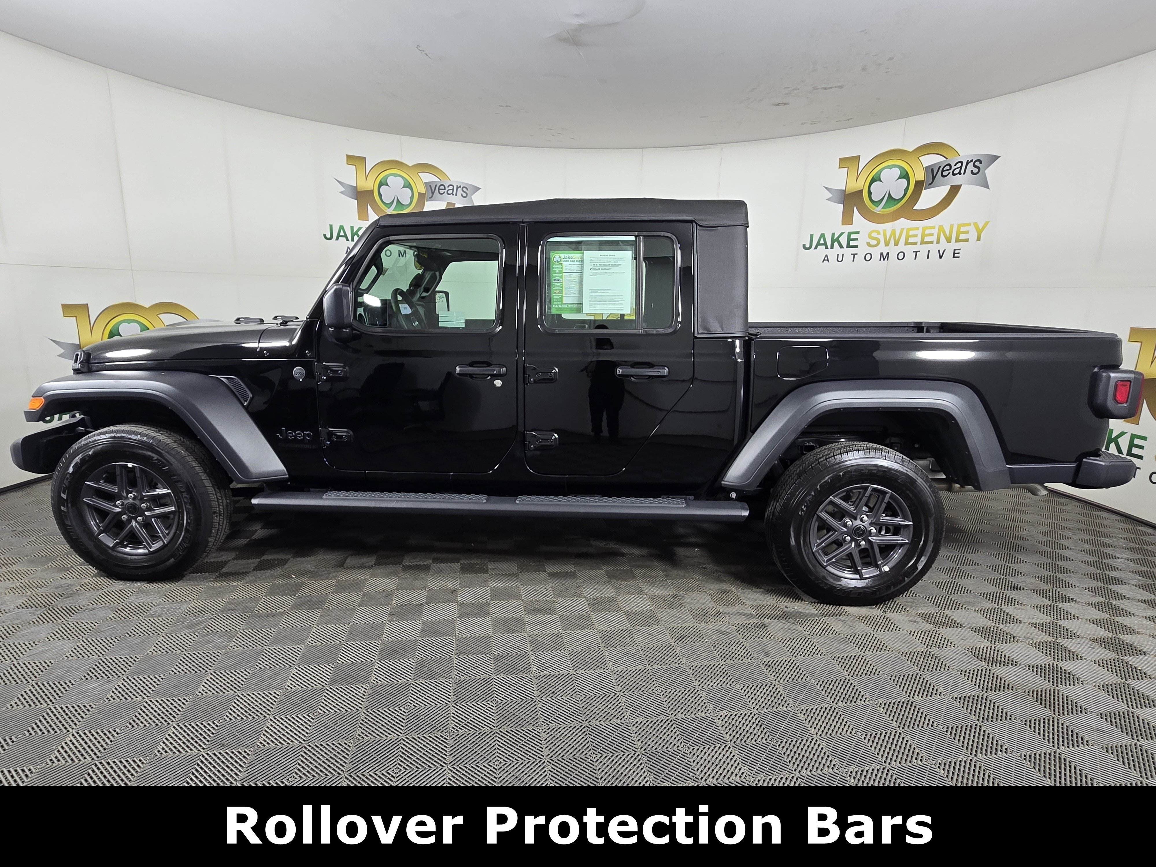 Certified 2026 Jeep Gladiator Sport AWD/4WD image 6