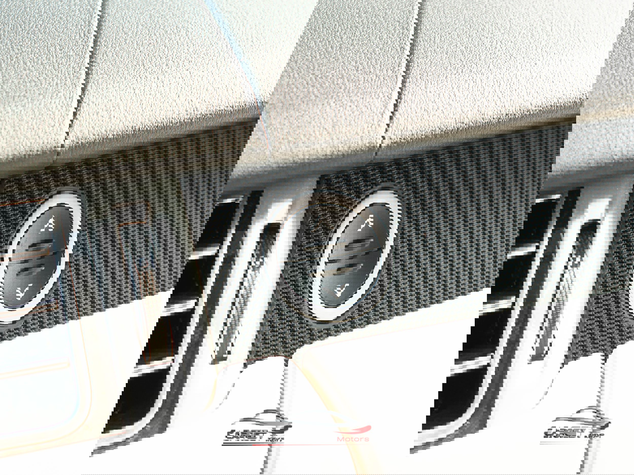 Used 2019 Land Rover Range Rover Long Wheelbase Supercharged image 36