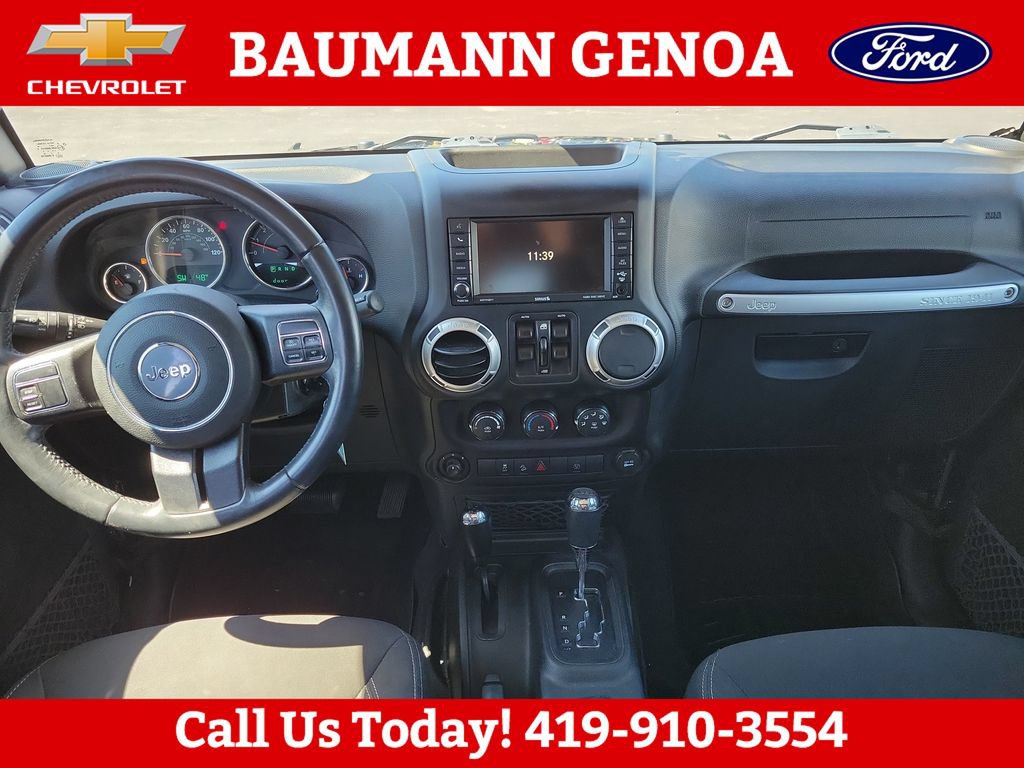 Used 2016 Jeep Wrangler Unlimited Sahara AWD/4WD image 12