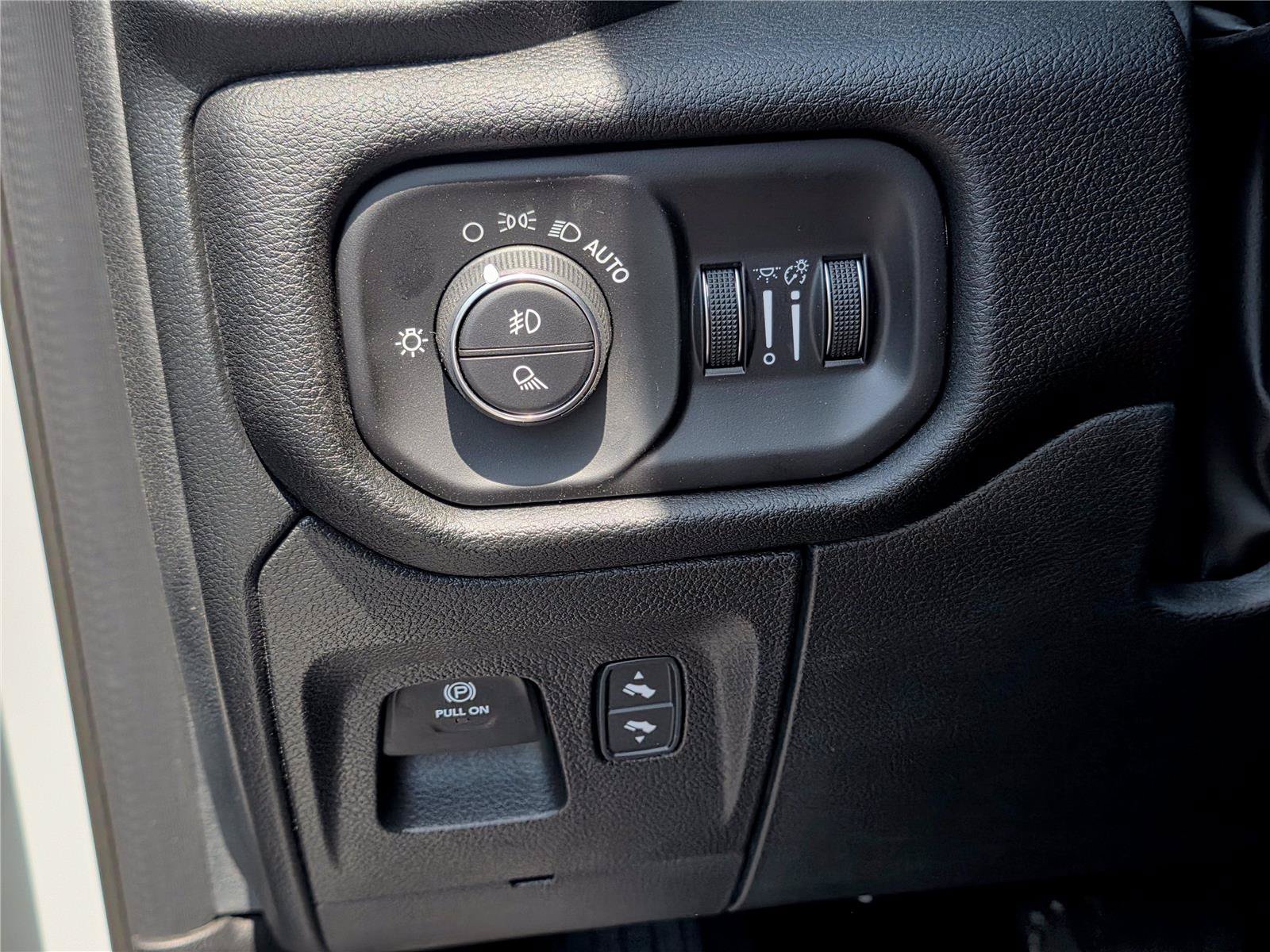 New 2026 RAM 1500 Big Horn AWD/4WD image 27