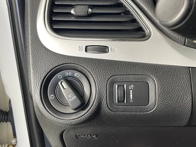 Used 2012 Dodge Journey SXT w/ Flexible Seating Group FWD image 13