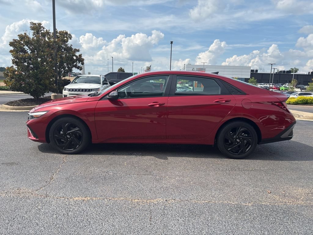 Certified 2026 Hyundai Elantra Sport FWD image 9