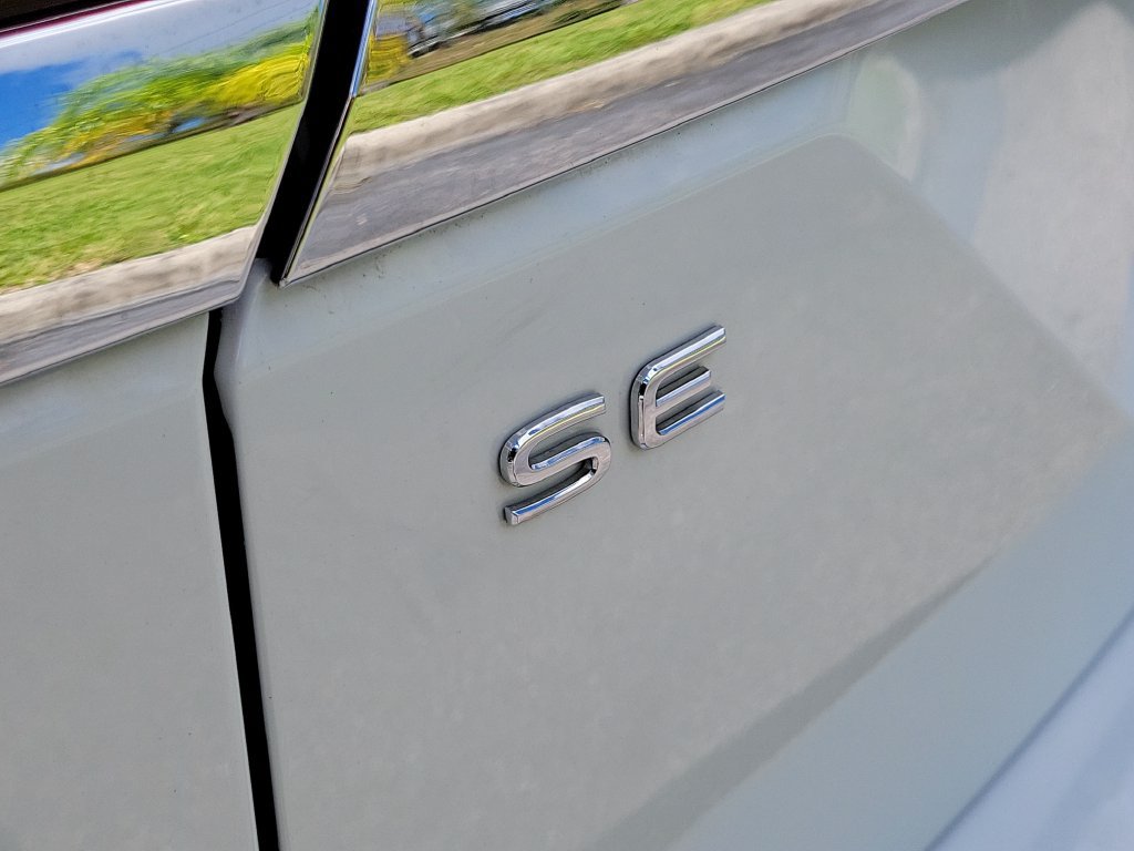 Used 2025 Volkswagen Atlas SE FWD image 5