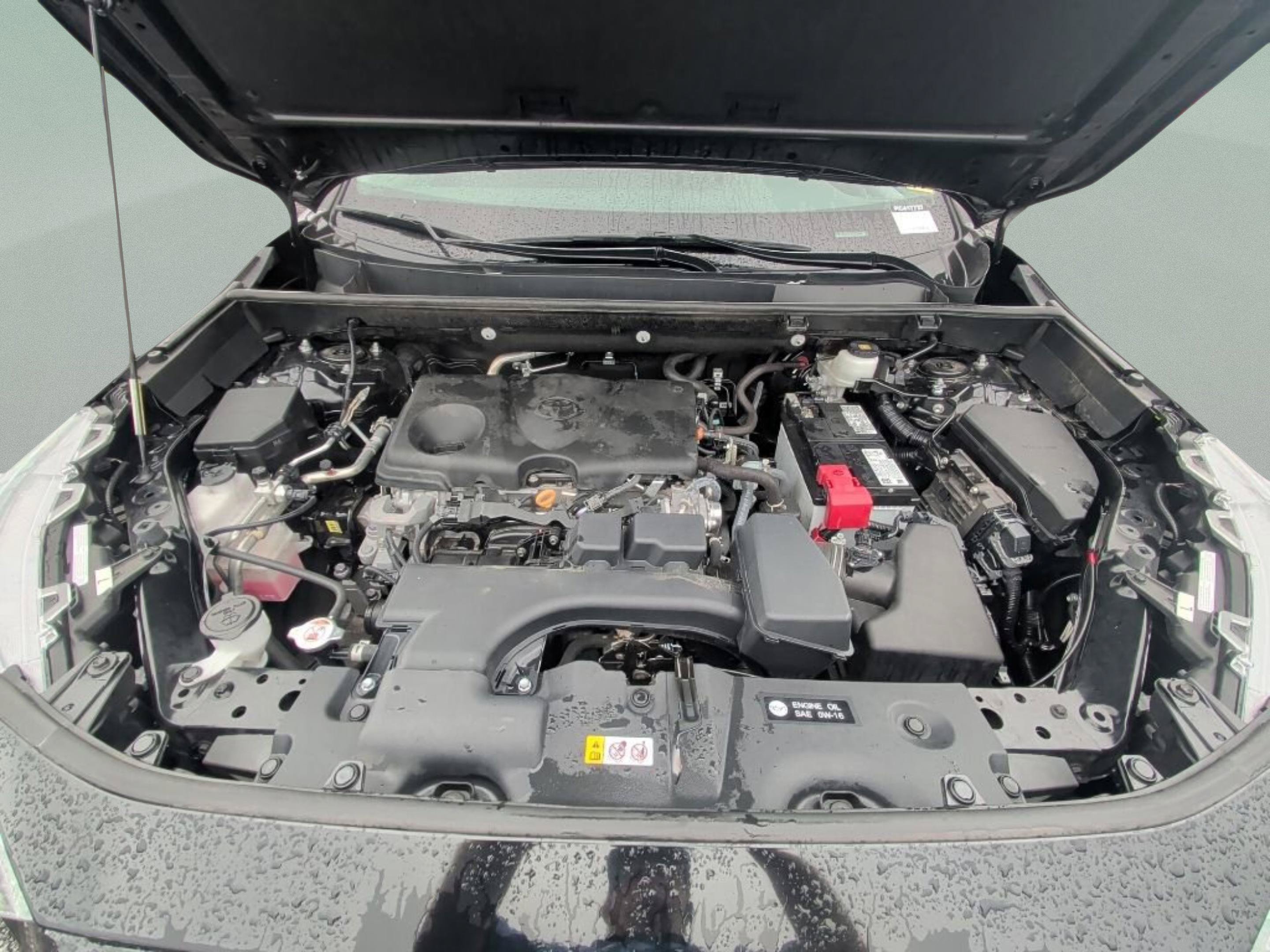 Used 2024 Toyota RAV4 XLE w/ Convenience Package AWD/4WD image 7