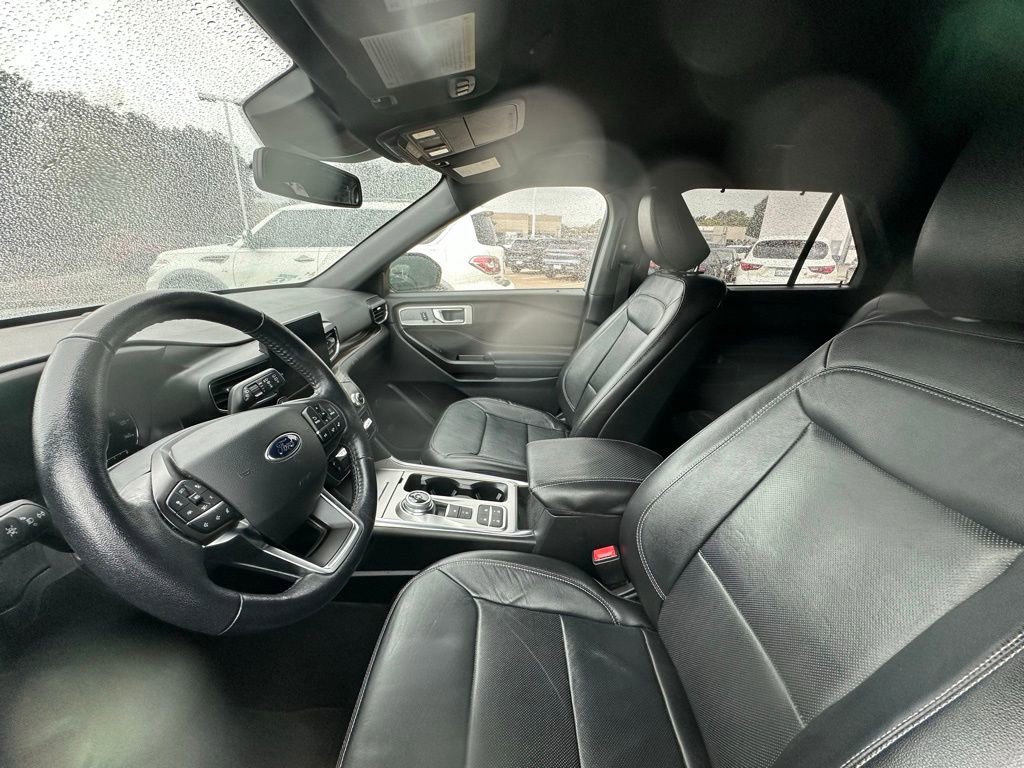 Used 2020 Ford Explorer Limited image 13