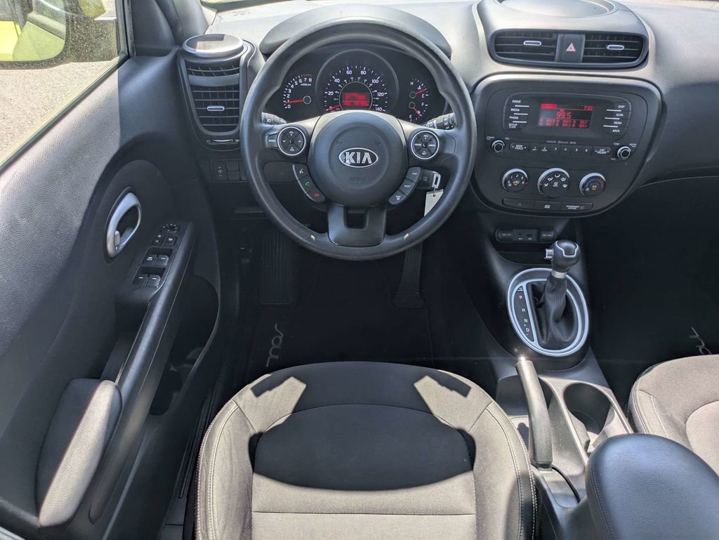 Used 2015 Kia Soul image 16