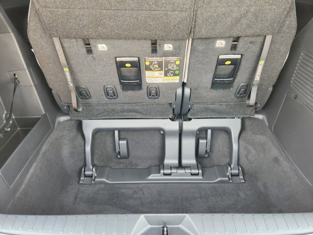 New 2026 Toyota Sienna XLE FWD image 27