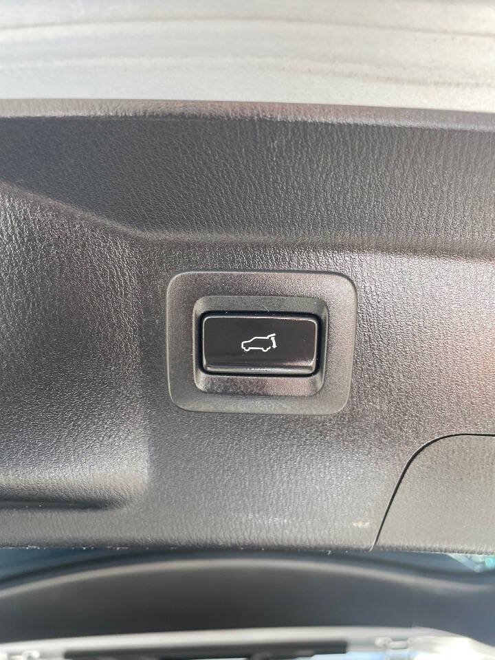 Used 2017 MAZDA CX-9 Signature AWD/4WD image 17
