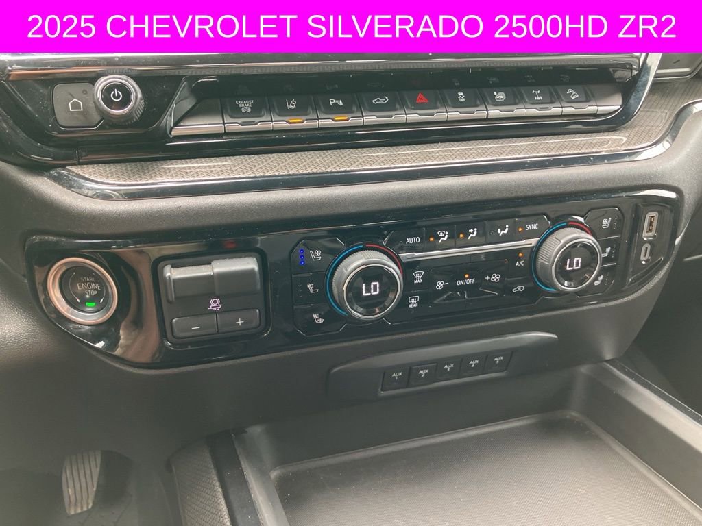 Used 2025 Chevrolet Silverado 2500 ZR2 w/ Technology Package image 27